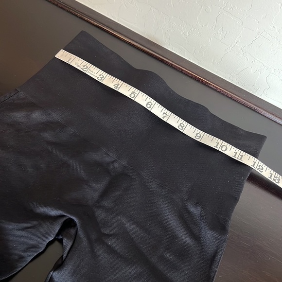 Spanx Seamless Leggings highwaisted, black, size S/P - Picture 7 of 11
